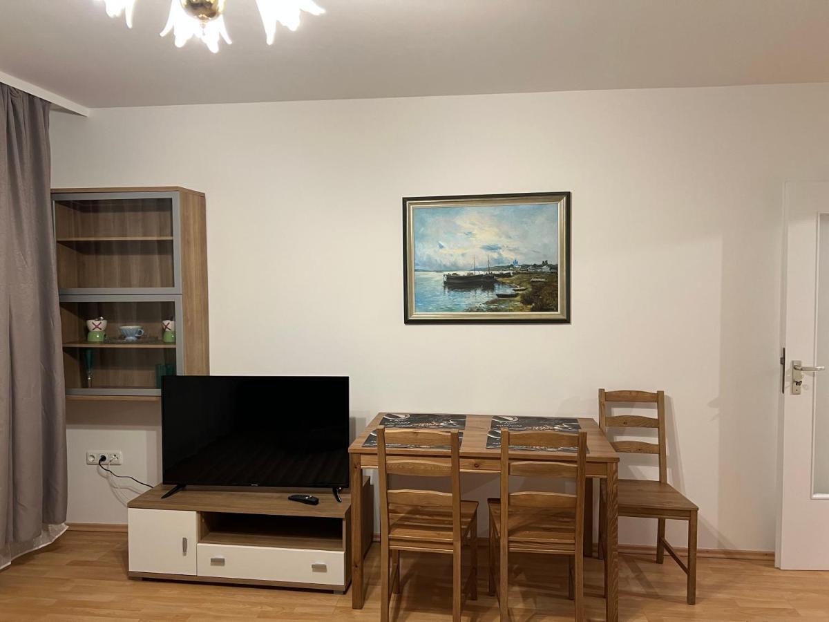 Ferienwohnung Am Koenigsplatz Augsburg Exterior foto